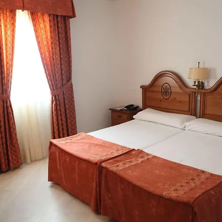 Chaikana Hotel 2*