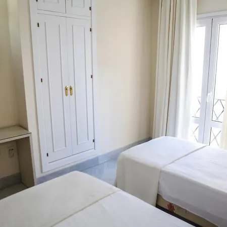 Hotel Chaikana 2*