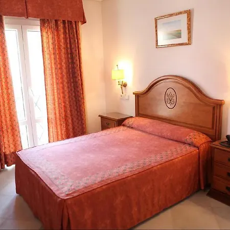 Chaikana Hotel 2*