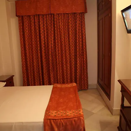 Hotel Chaikana 2*